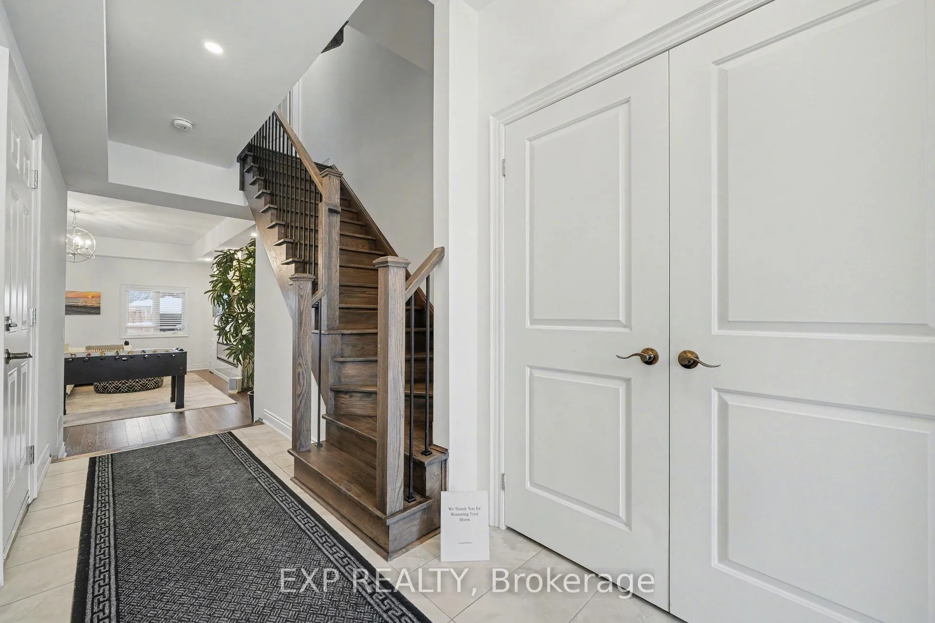 Photo 7 of 22 18th Street N, Wasaga Beach — HOMEH