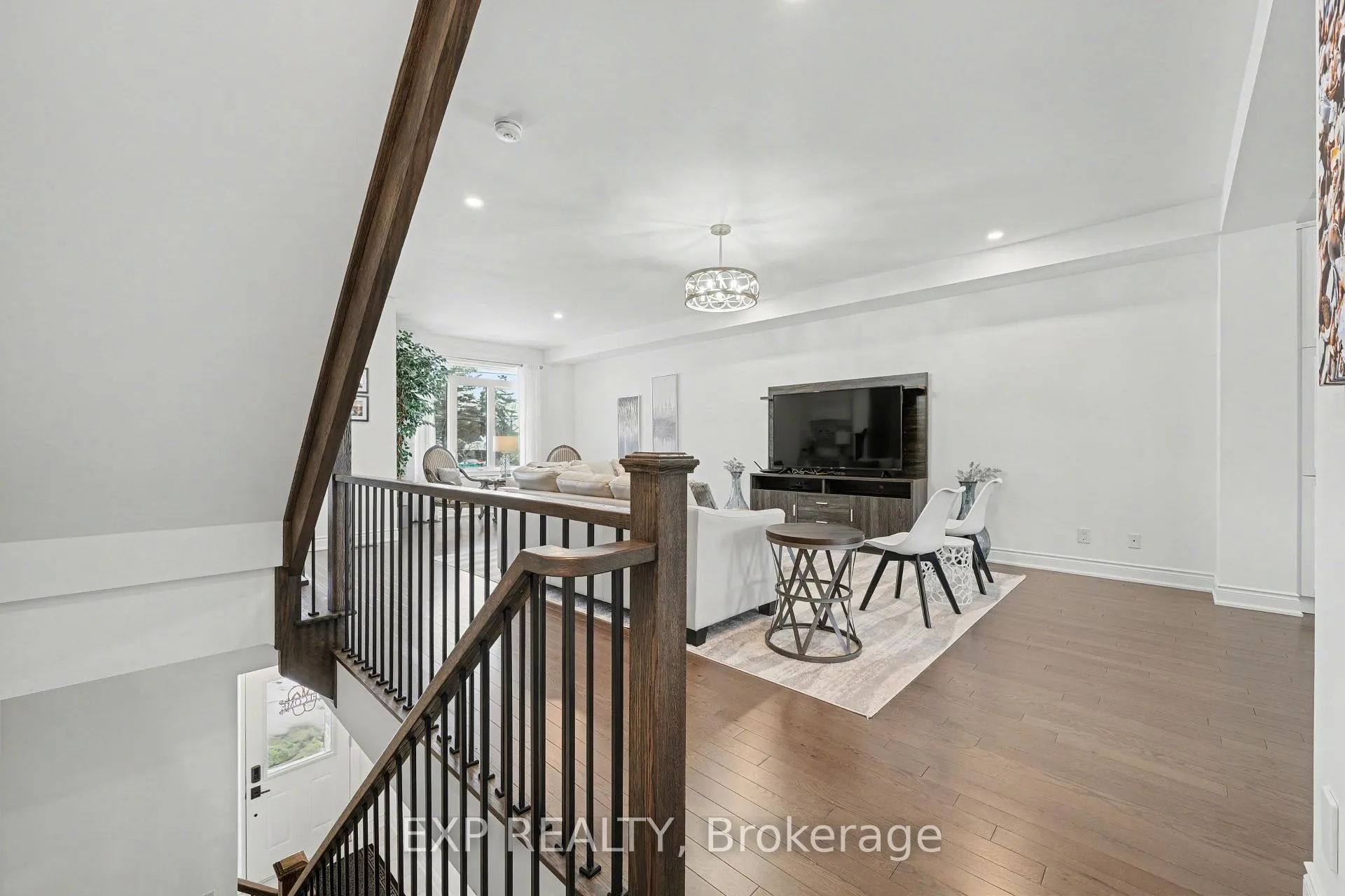 Photo 11 of 22 18th Street N, Wasaga Beach — HOMEH