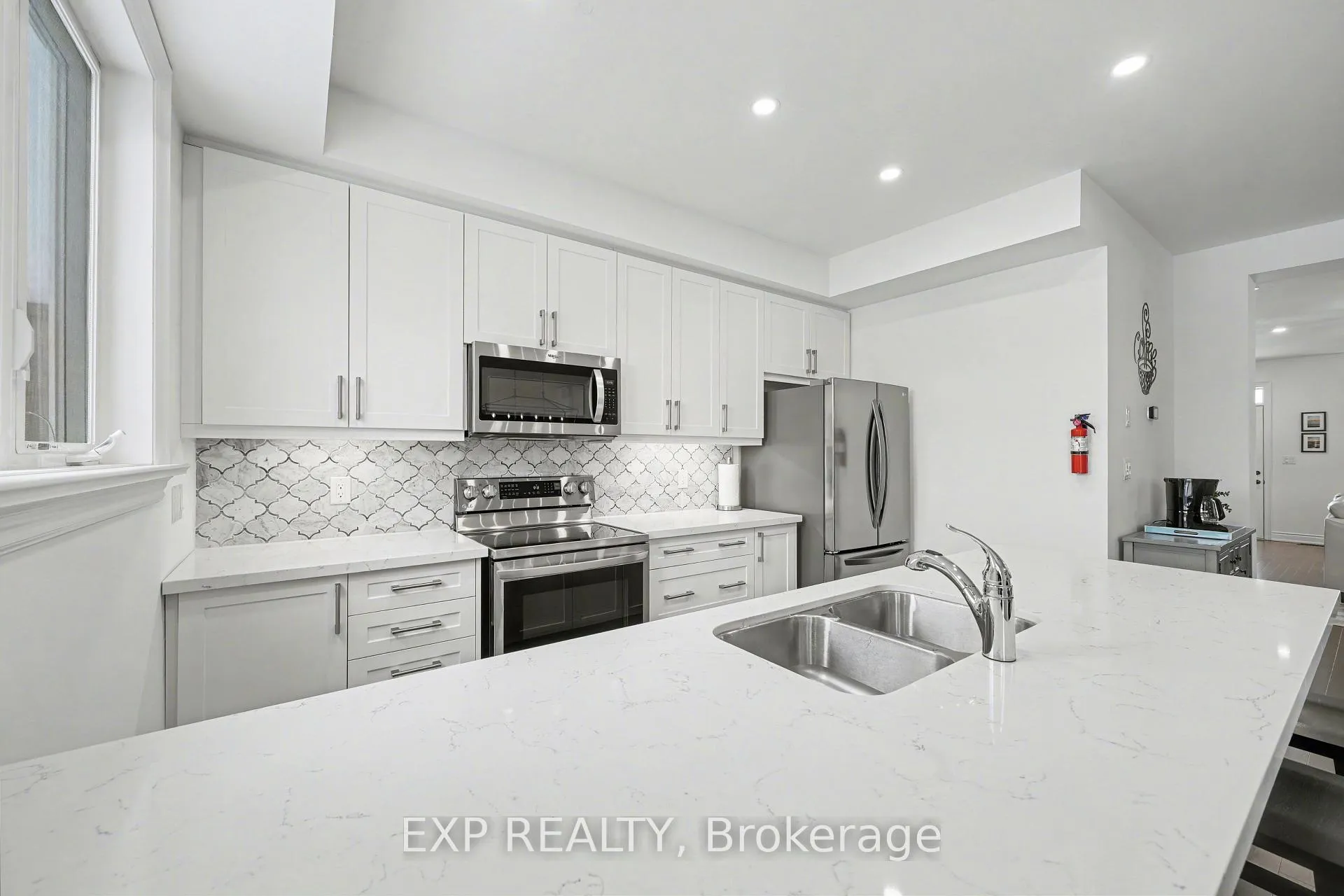 Photo 18 of 22 18th Street N, Wasaga Beach — HOMEH