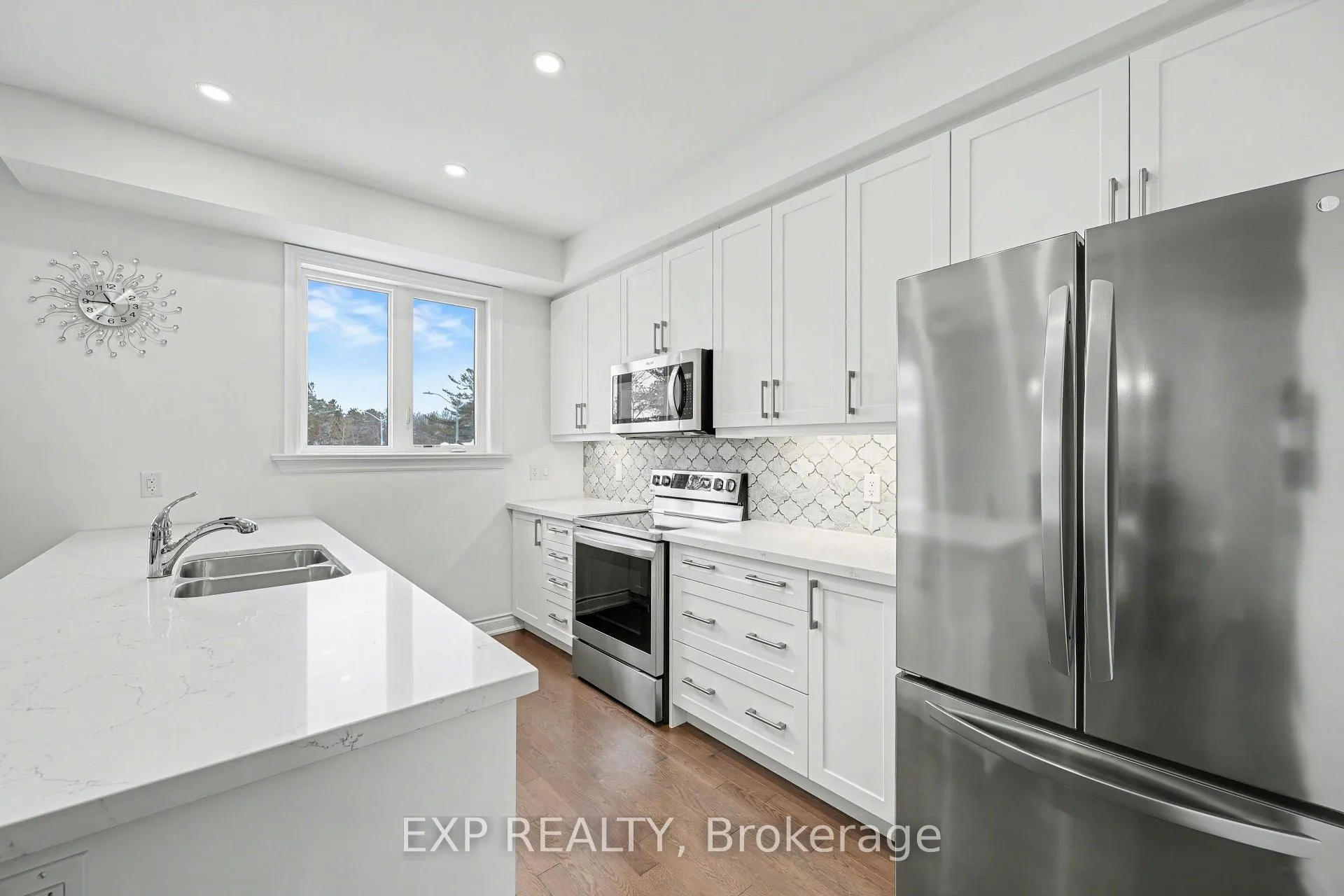 Photo 19 of 22 18th Street N, Wasaga Beach — HOMEH