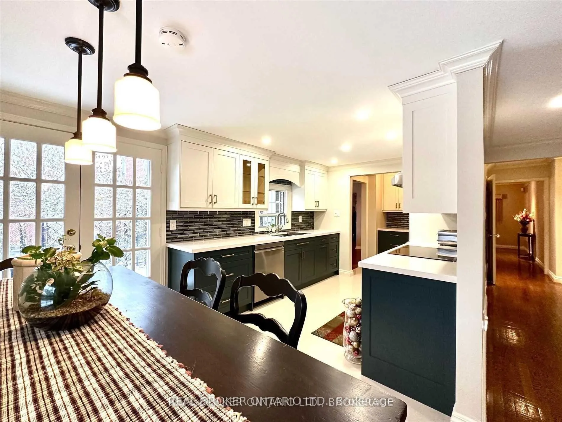 Photo 9 of 2524 King Richards Place, Mississauga, Sheridan — HOMEH