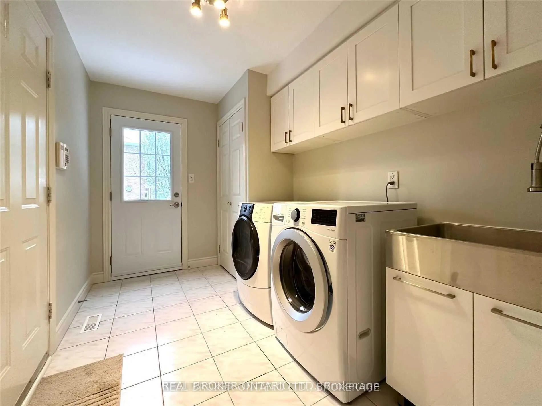 Photo 21 of 2524 King Richards Place, Mississauga, Sheridan — HOMEH