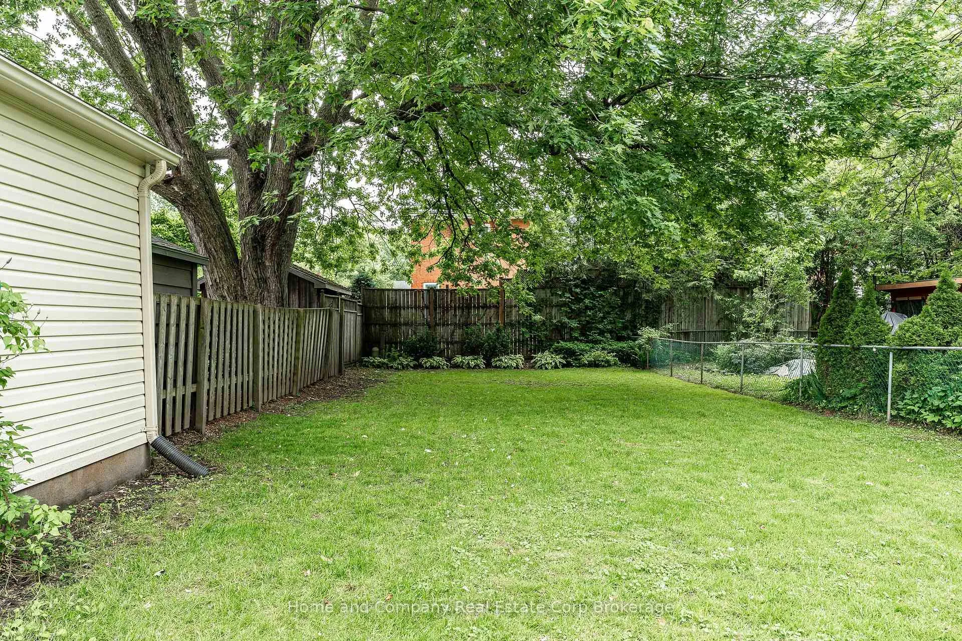 Photo 34 of 193 Douglas Street, Stratford — HOMEH