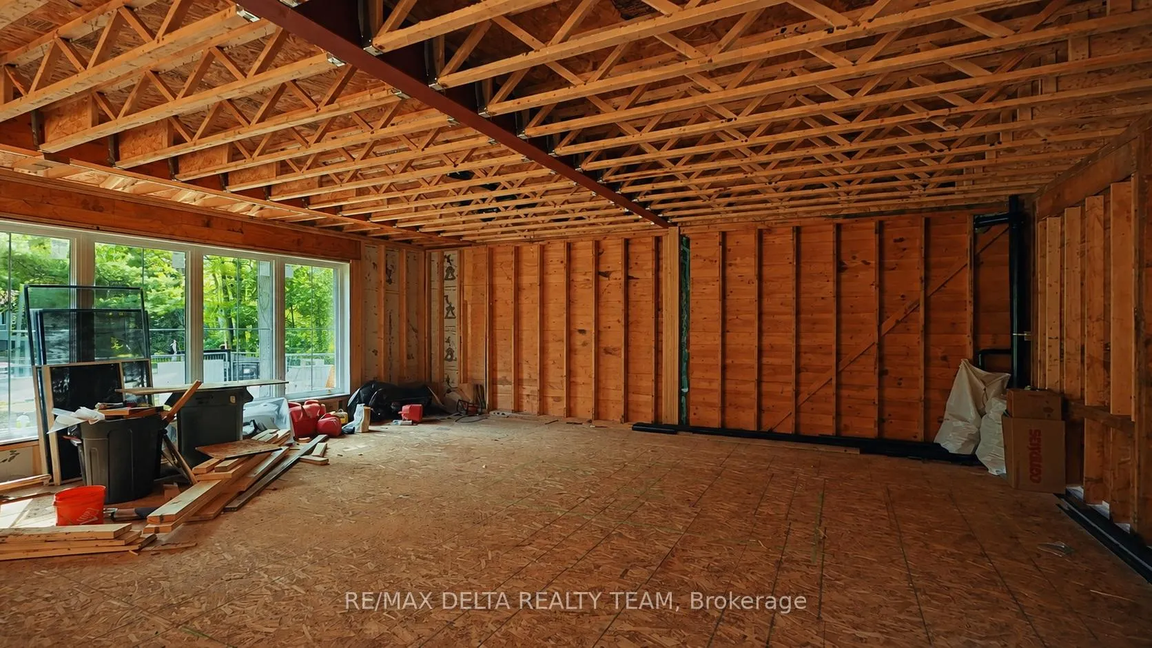 Photo 7 of 8 Pineglen Crescent, Ottawa, Pineglen/Country Place — HOMEH