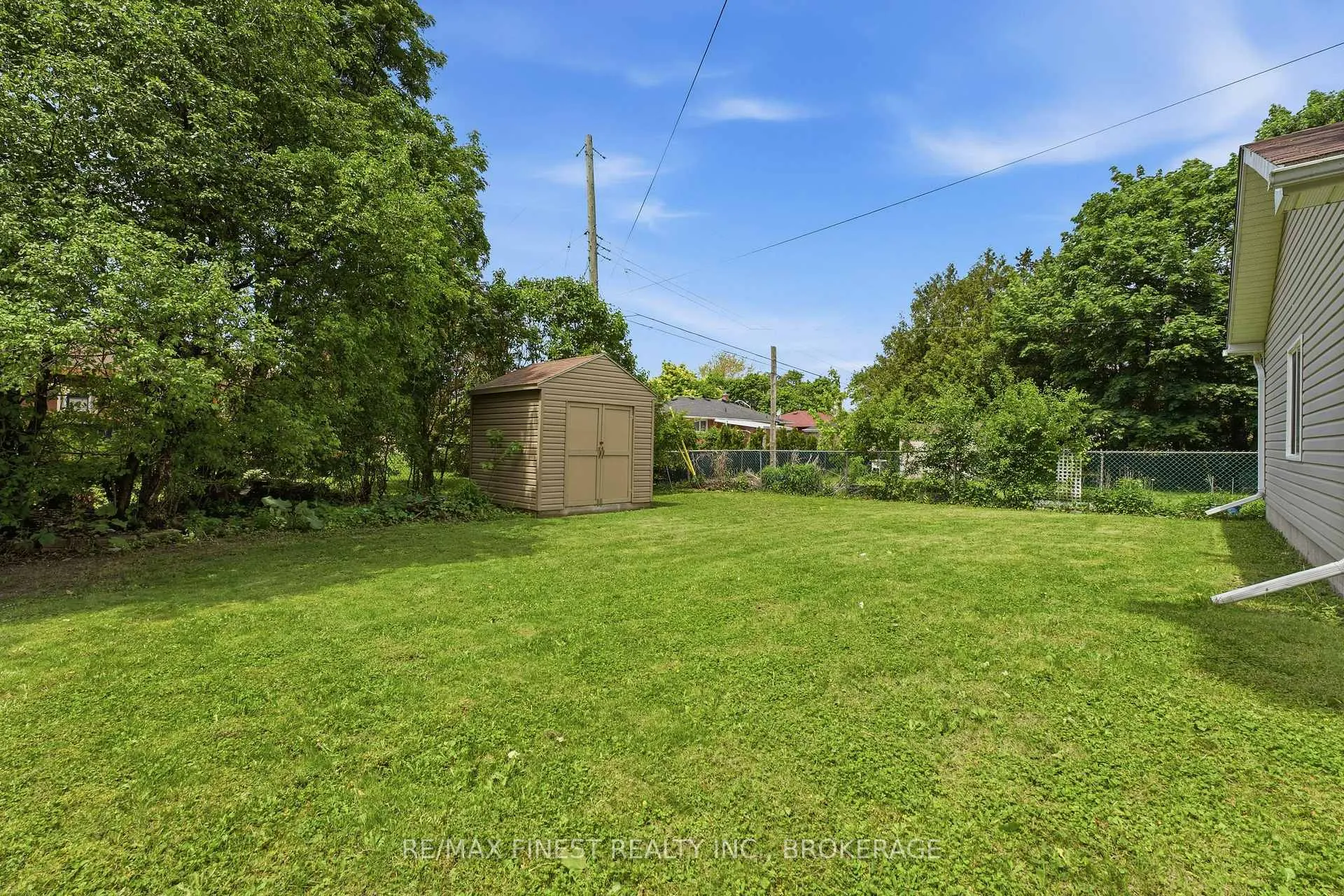Photo 33 of 156 Florence Street, Kingston, West of Sir John A. Blvd — HOMEH