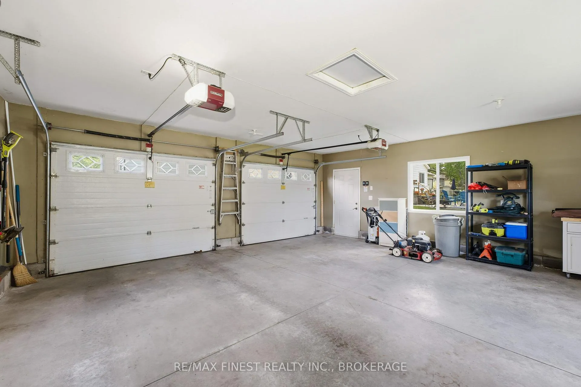Photo 36 of 156 Florence Street, Kingston, West of Sir John A. Blvd — HOMEH
