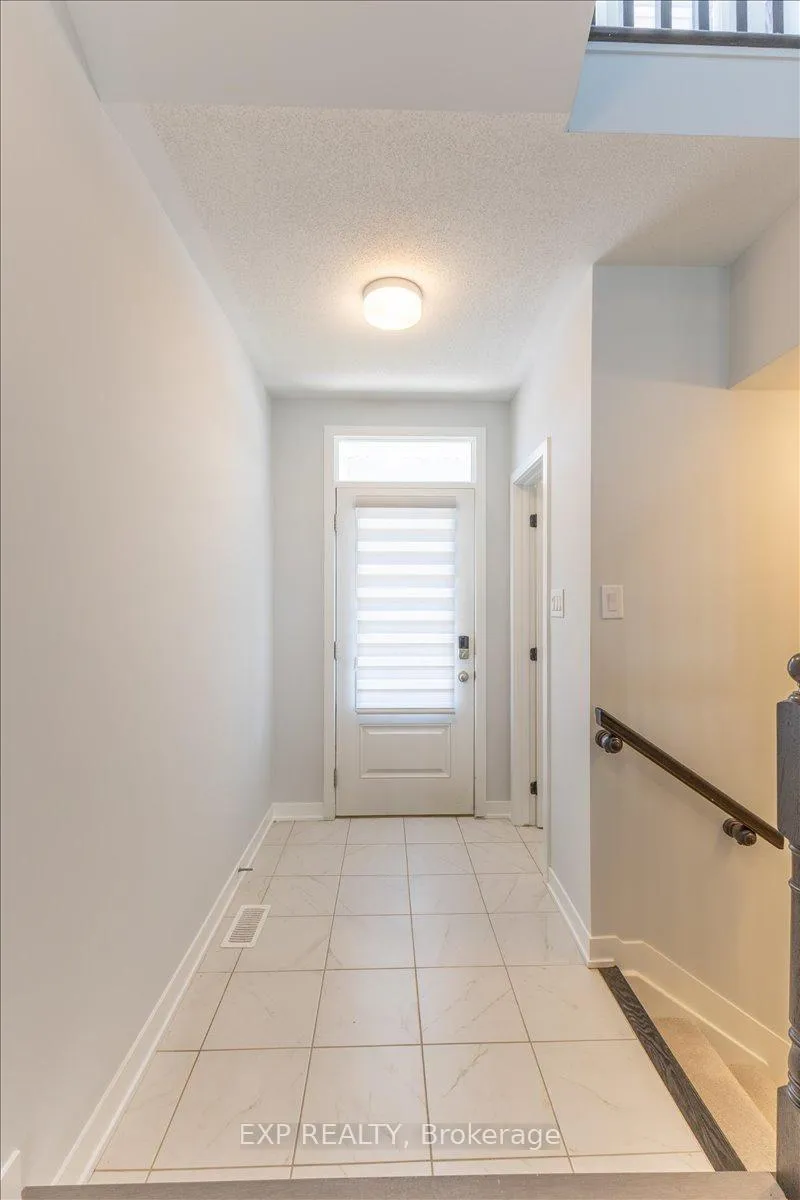 Photo 4 of 297 Billrian Crescent, Ottawa, Stittsville (North) — HOMEH