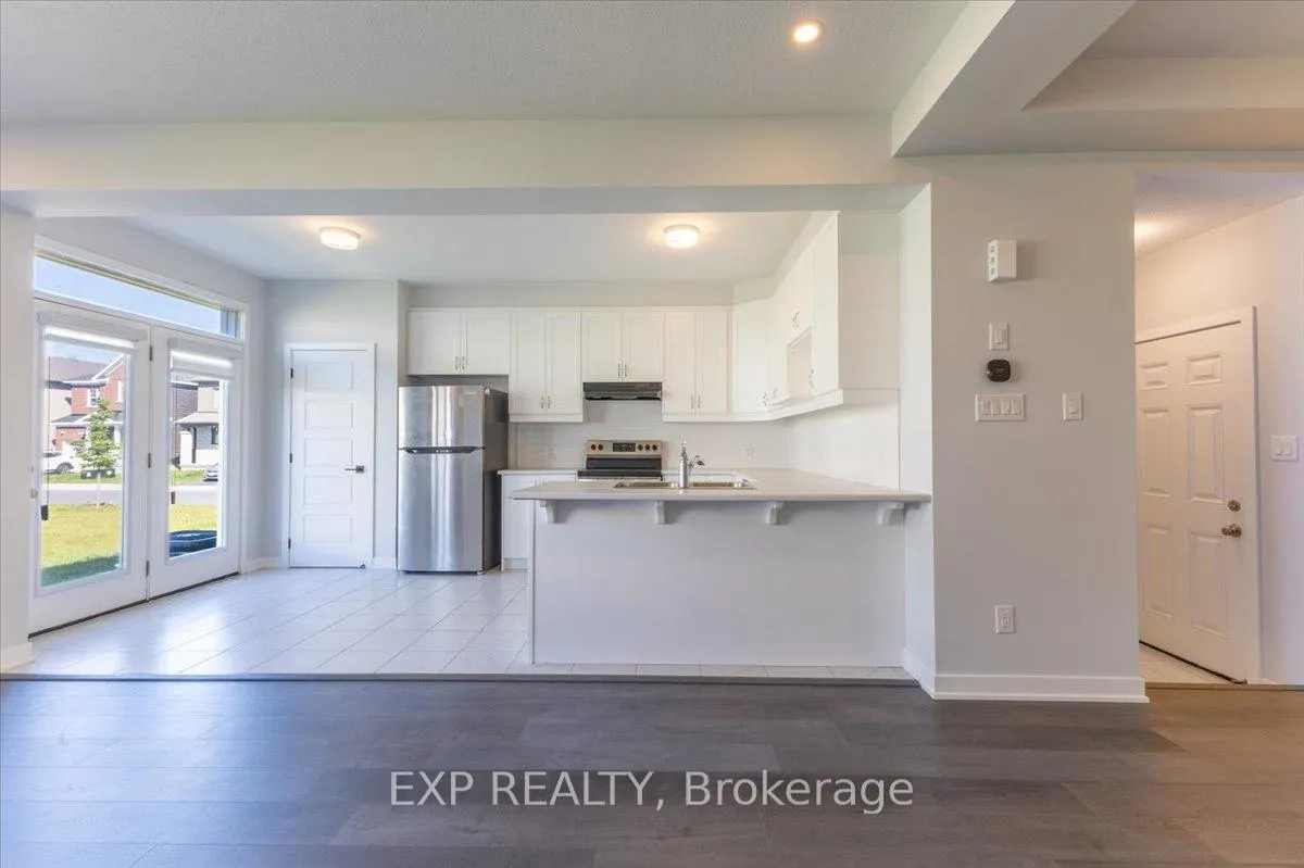 Photo 14 of 297 Billrian Crescent, Ottawa, Stittsville (North) — HOMEH