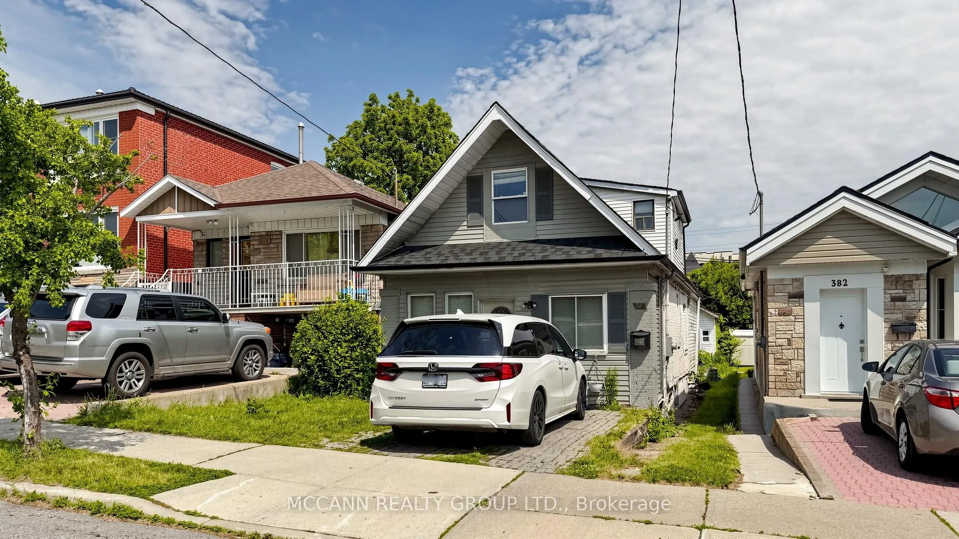 Photo 2 of 384 Whitmore Avenue, North York, Briar Hill-Belgravia — HOMEH