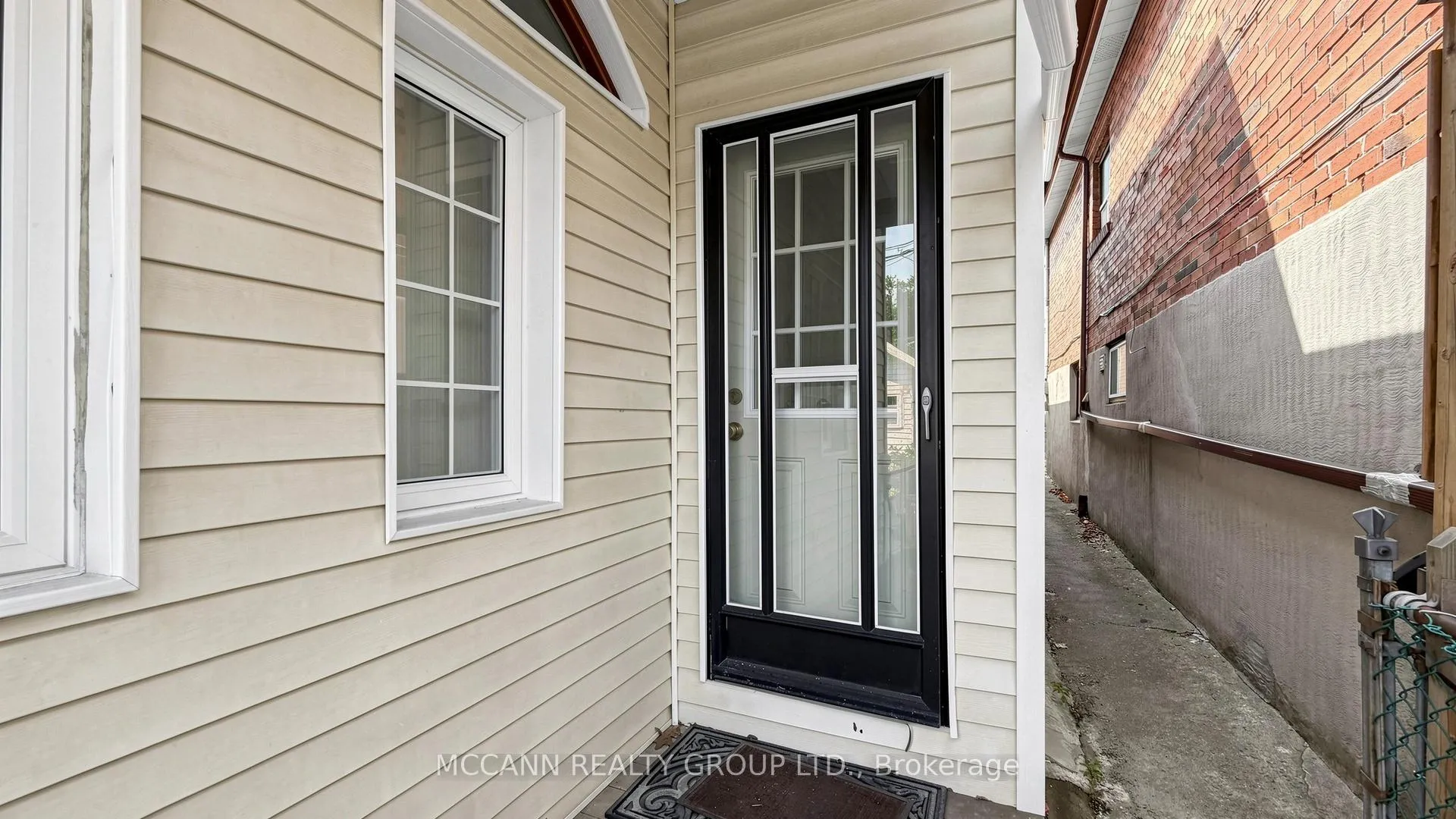 Photo 4 of 384 Whitmore Avenue, North York, Briar Hill-Belgravia — HOMEH