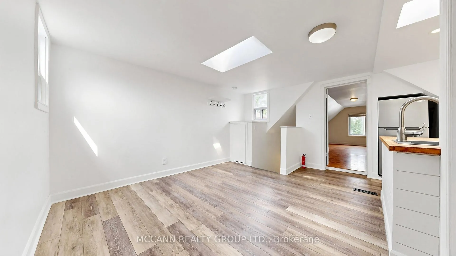 Photo 7 of 384 Whitmore Avenue, North York, Briar Hill-Belgravia — HOMEH