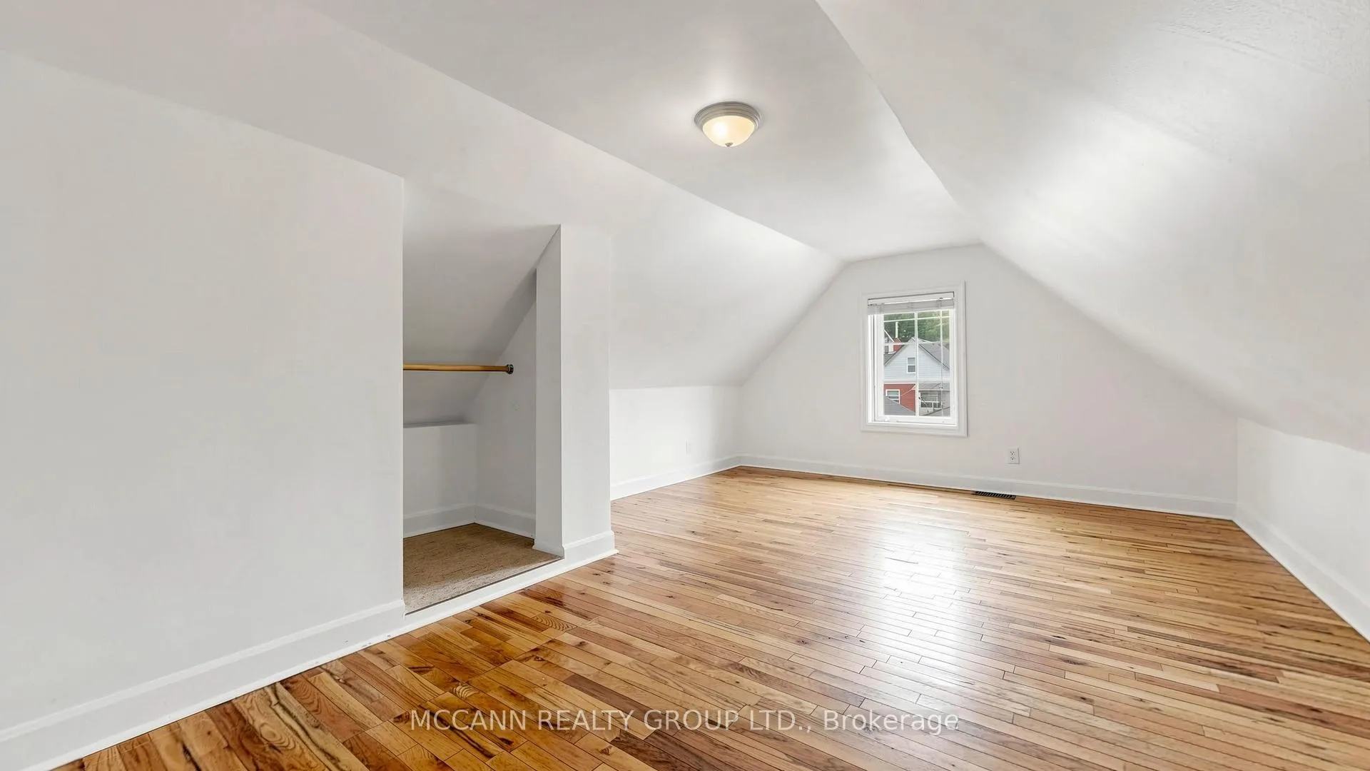 Photo 13 of 384 Whitmore Avenue, North York, Briar Hill-Belgravia — HOMEH