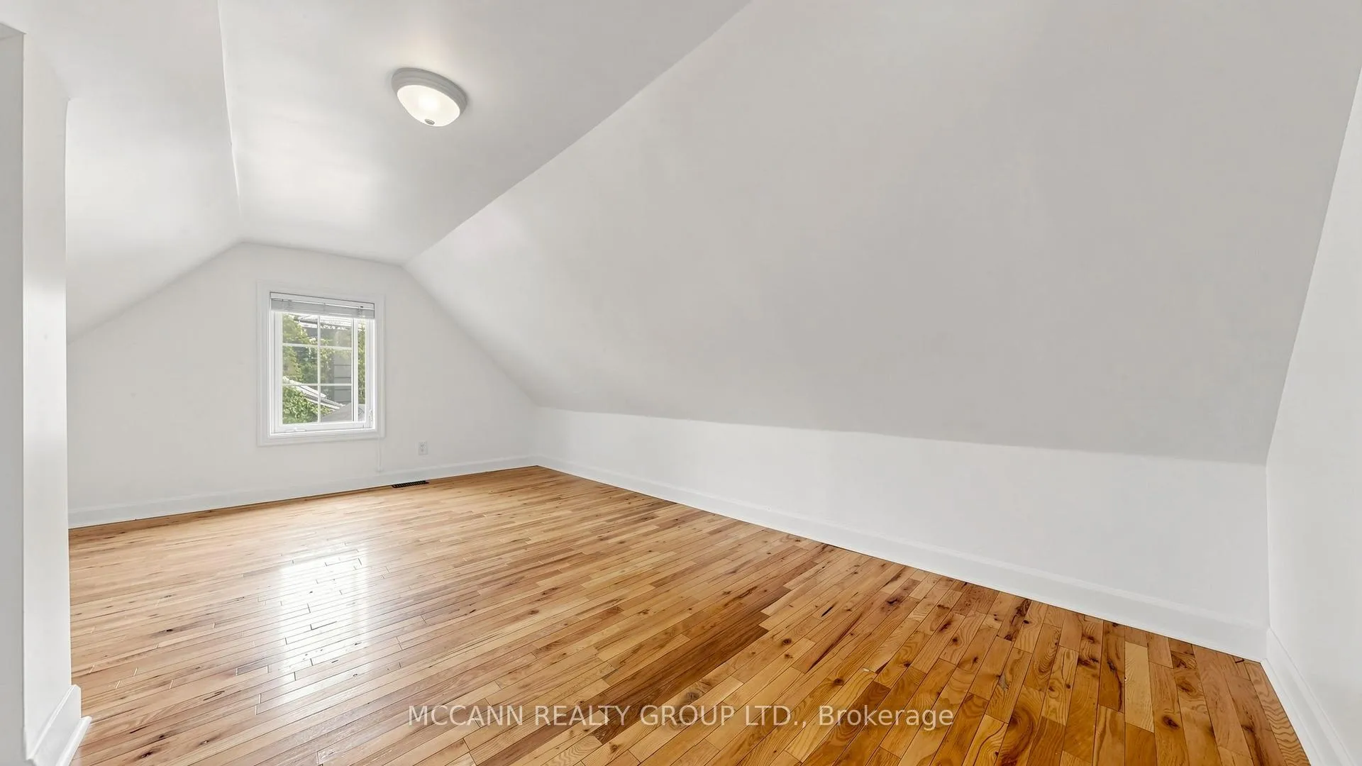 Photo 14 of 384 Whitmore Avenue, North York, Briar Hill-Belgravia — HOMEH
