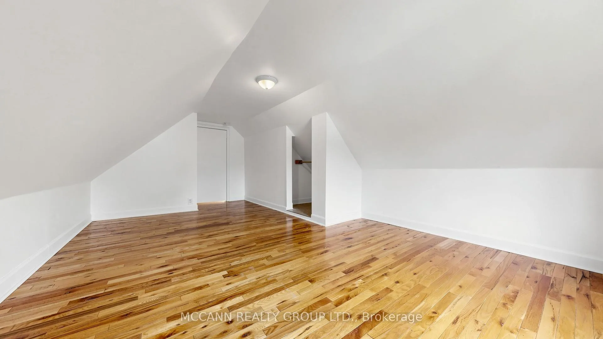 Photo 16 of 384 Whitmore Avenue, North York, Briar Hill-Belgravia — HOMEH