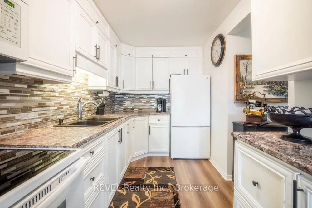 Photo 6 of Unit 2, 64 Forster Street, St. Catharines, Vine/Linwell — HOMEH