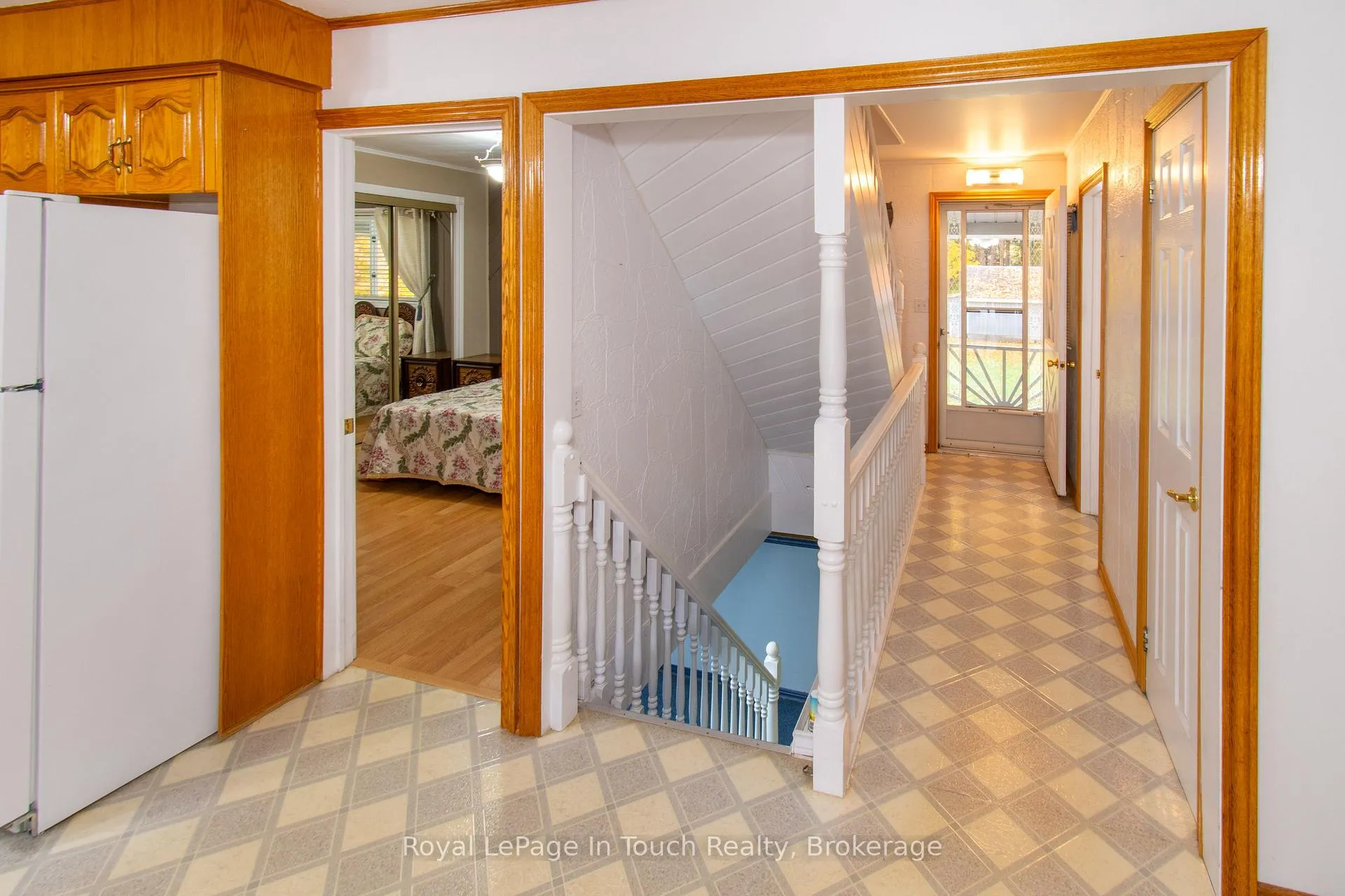 Photo 13 of 748 Overhead bridge Road, Penetanguishene — HOMEH