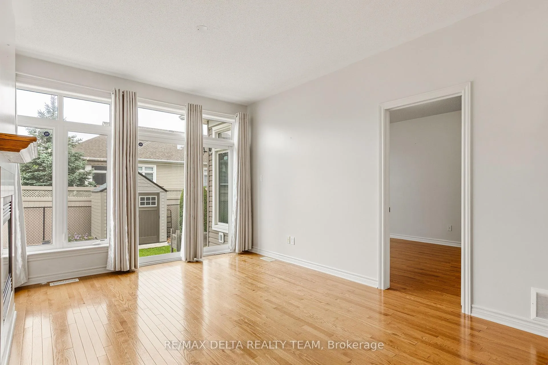 Photo 10 of 346 Farincourt Crescent, Ottawa, Avalon West — HOMEH