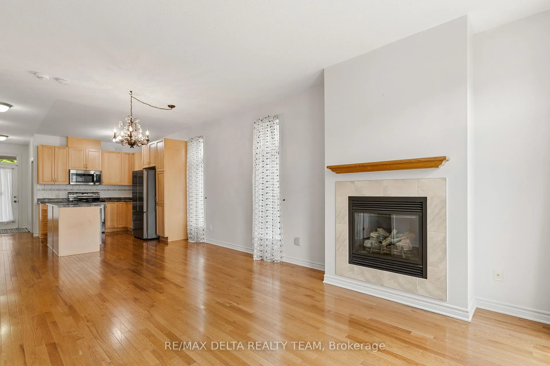 Photo 12 of 346 Farincourt Crescent, Ottawa, Avalon West — HOMEH