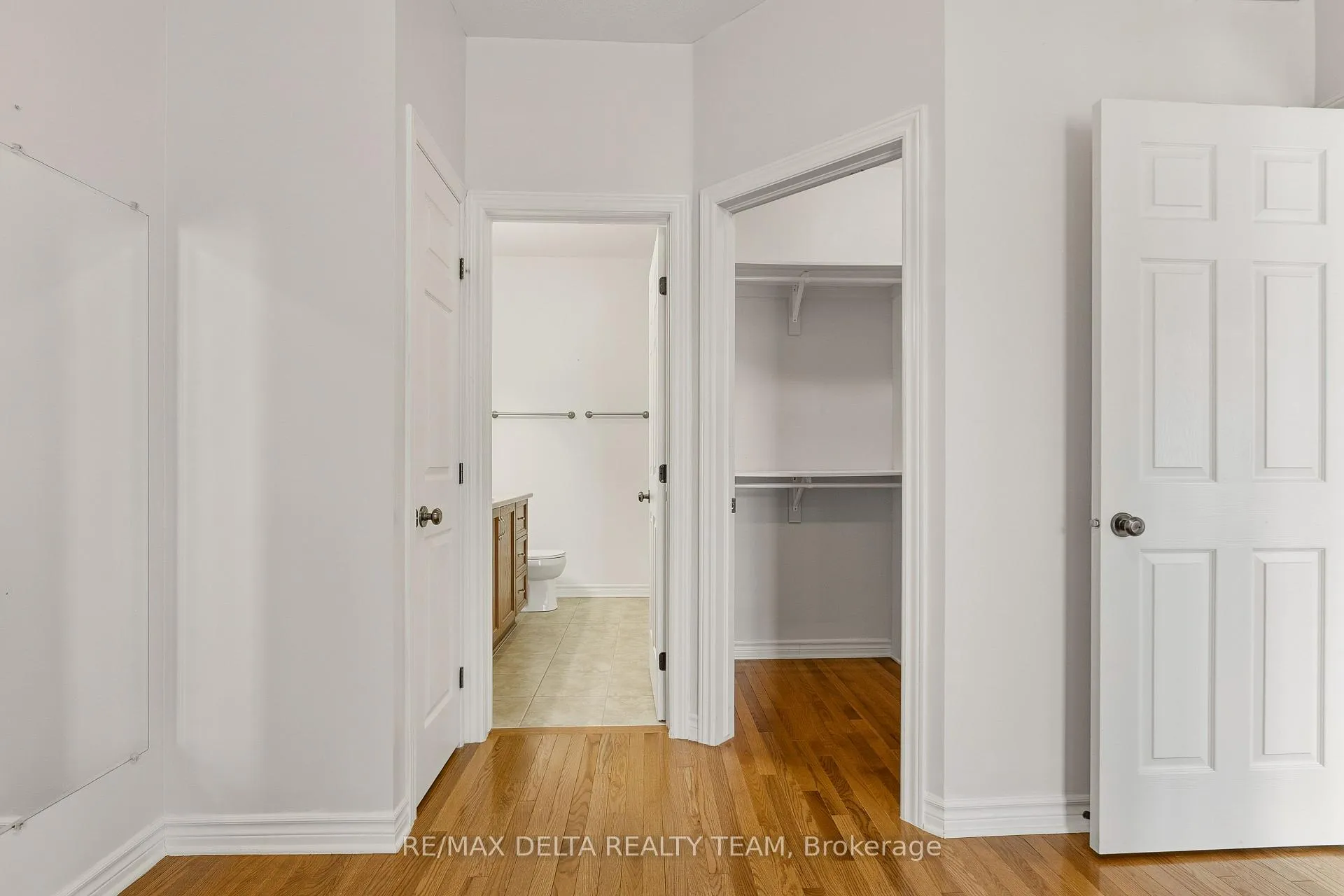 Photo 14 of 346 Farincourt Crescent, Ottawa, Avalon West — HOMEH