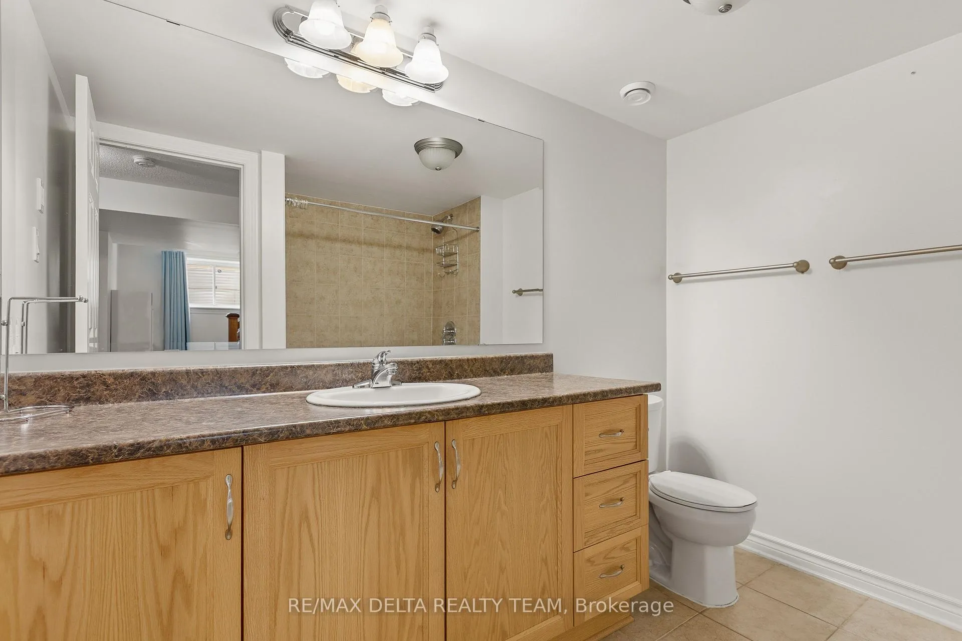 Photo 22 of 346 Farincourt Crescent, Ottawa, Avalon West — HOMEH