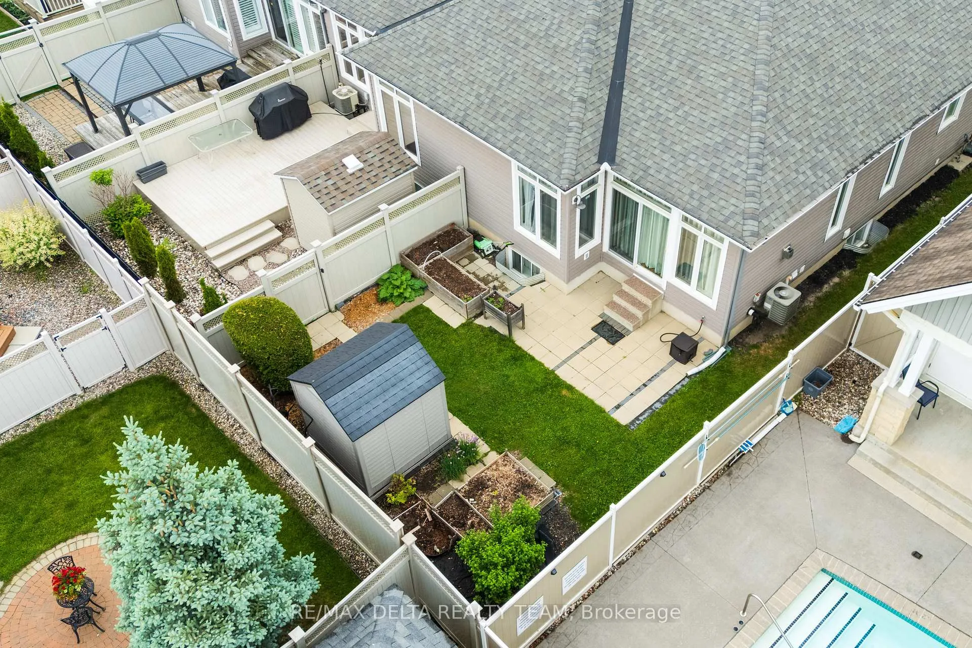Photo 32 of 346 Farincourt Crescent, Ottawa, Avalon West — HOMEH