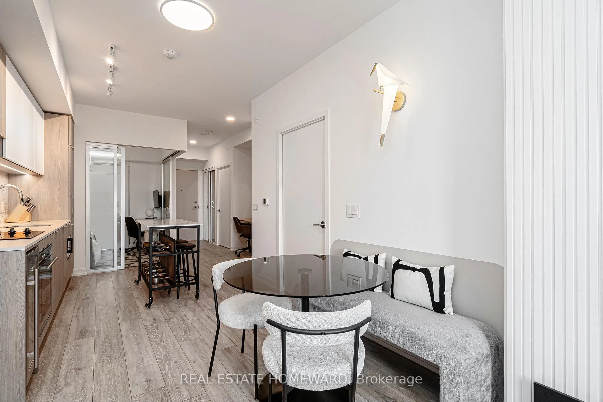 Photo 7 of Unit 502, 2020 Bathurst Street, Toronto, Humewood-Cedarvale — HOMEH