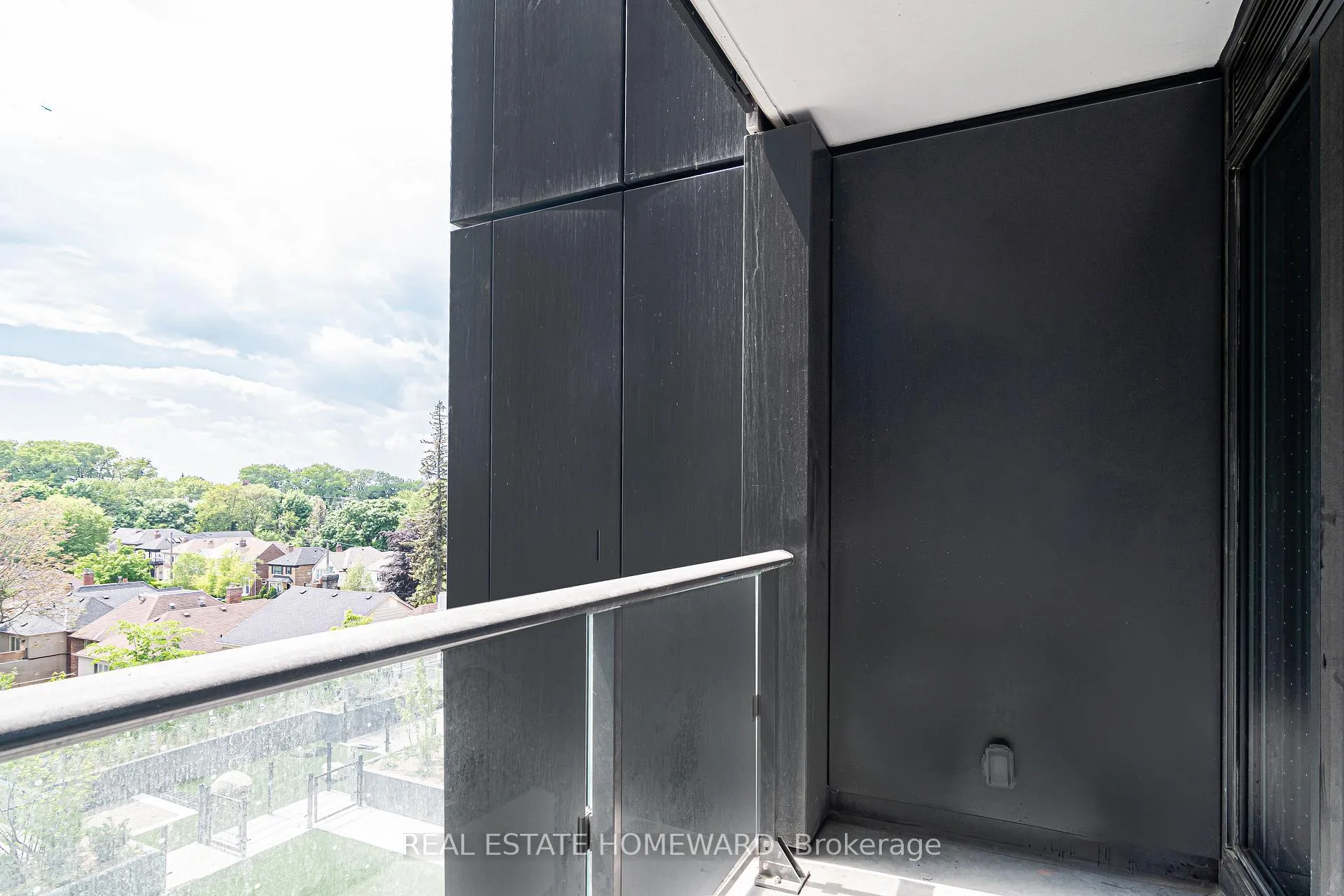 Photo 26 of Unit 502, 2020 Bathurst Street, Toronto, Humewood-Cedarvale — HOMEH