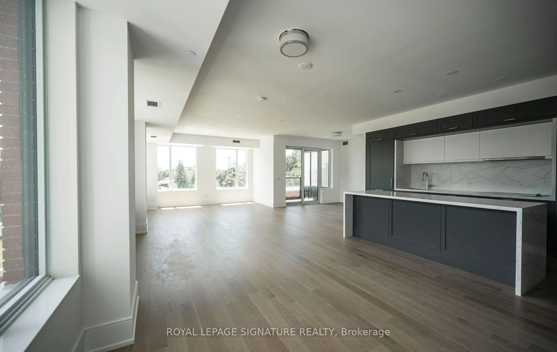 Photo 8 of Unit 309, 259 The Kingsway, Etobicoke, Edenbridge-Humber Valley — HOMEH