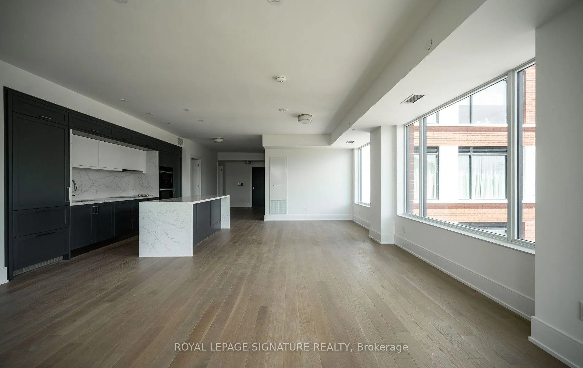 Photo 10 of Unit 309, 259 The Kingsway, Etobicoke, Edenbridge-Humber Valley — HOMEH