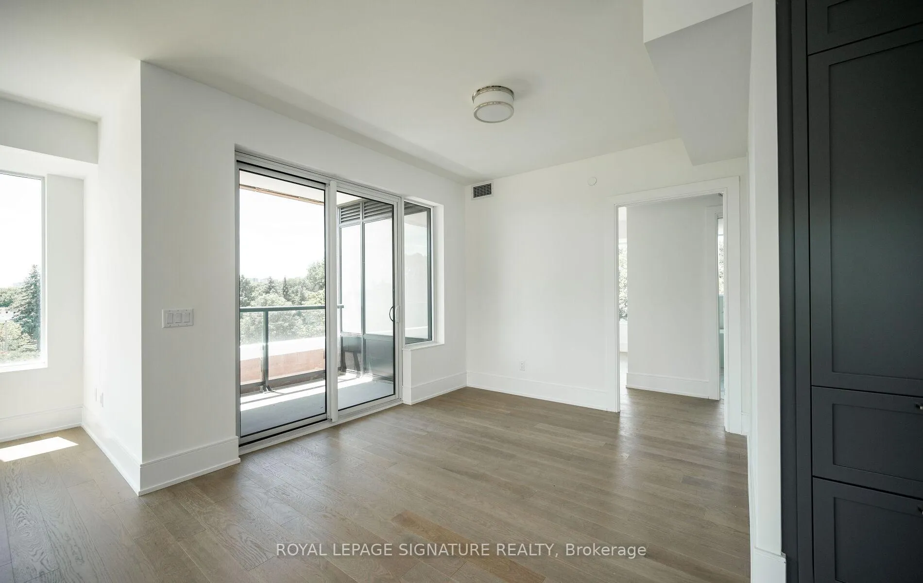 Photo 13 of Unit 309, 259 The Kingsway, Etobicoke, Edenbridge-Humber Valley — HOMEH