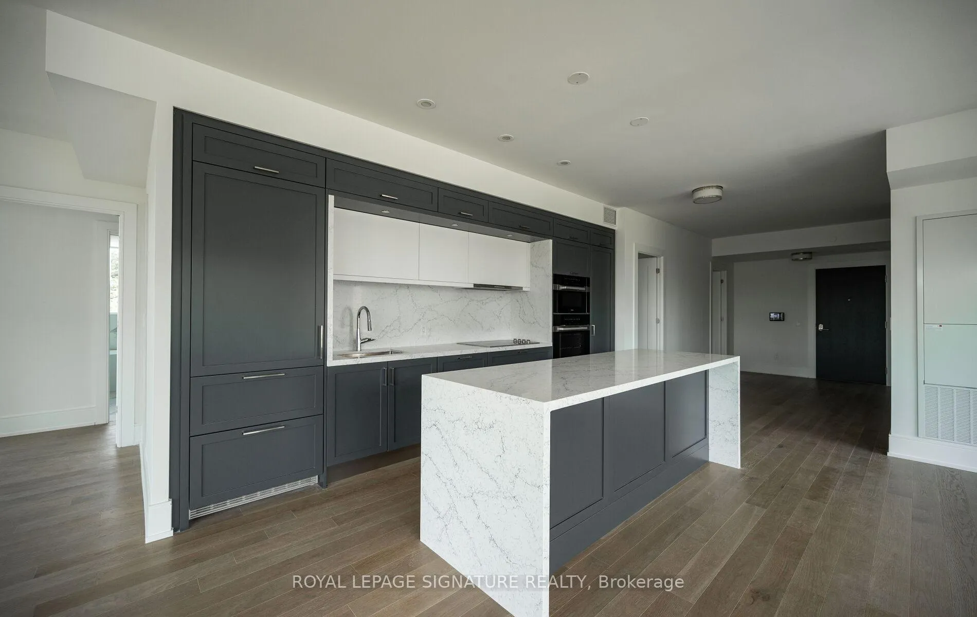 Photo 15 of Unit 309, 259 The Kingsway, Etobicoke, Edenbridge-Humber Valley — HOMEH