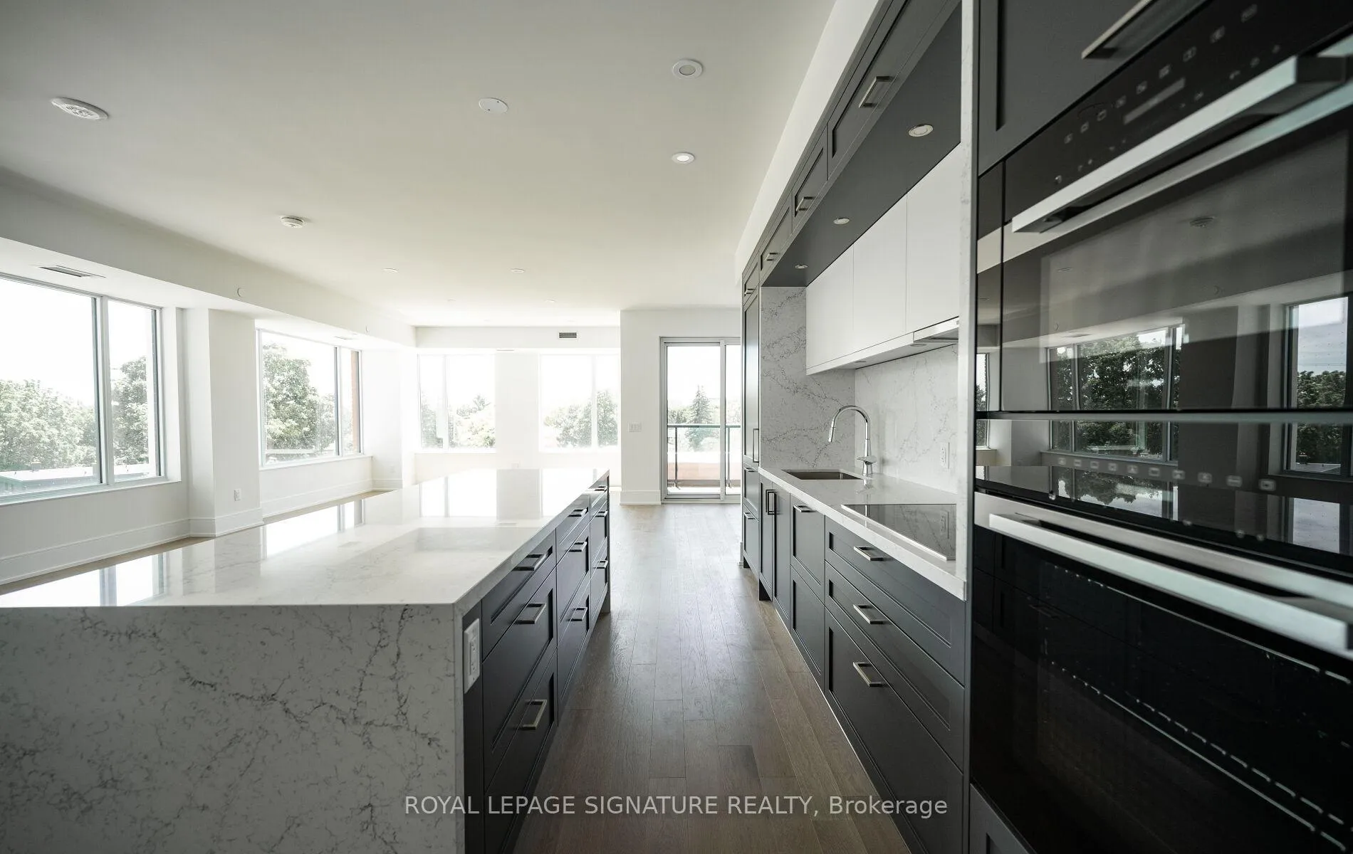 Photo 18 of Unit 309, 259 The Kingsway, Etobicoke, Edenbridge-Humber Valley — HOMEH