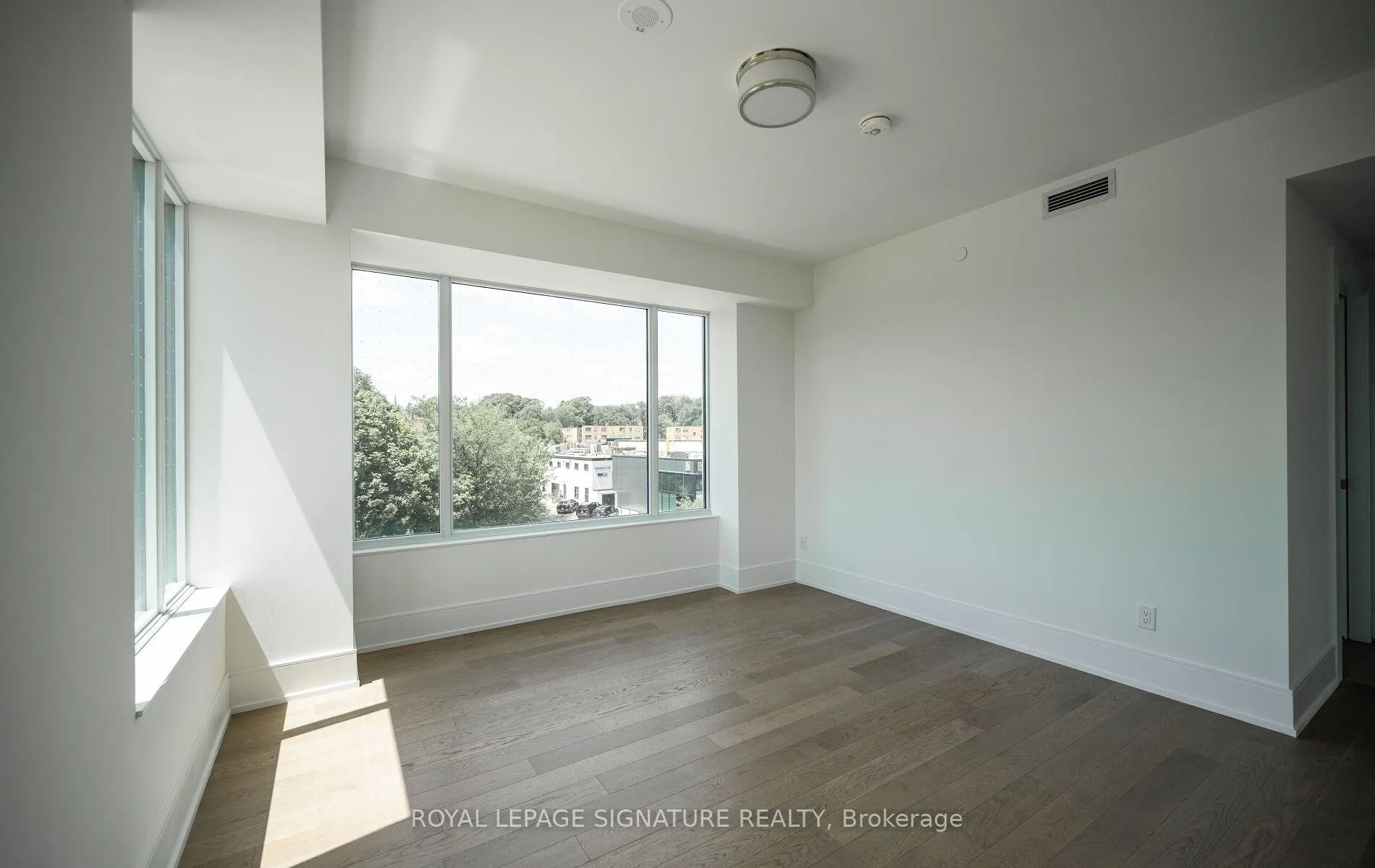 Photo 21 of Unit 309, 259 The Kingsway, Etobicoke, Edenbridge-Humber Valley — HOMEH