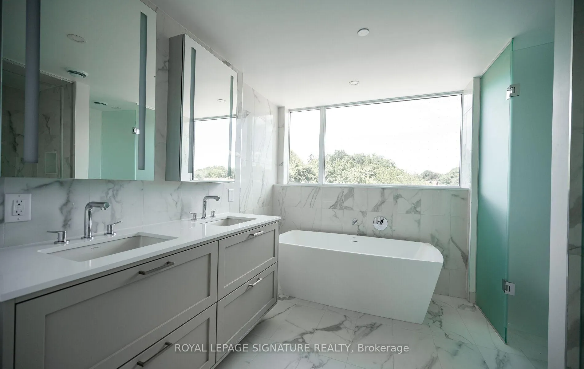 Photo 24 of Unit 309, 259 The Kingsway, Etobicoke, Edenbridge-Humber Valley — HOMEH
