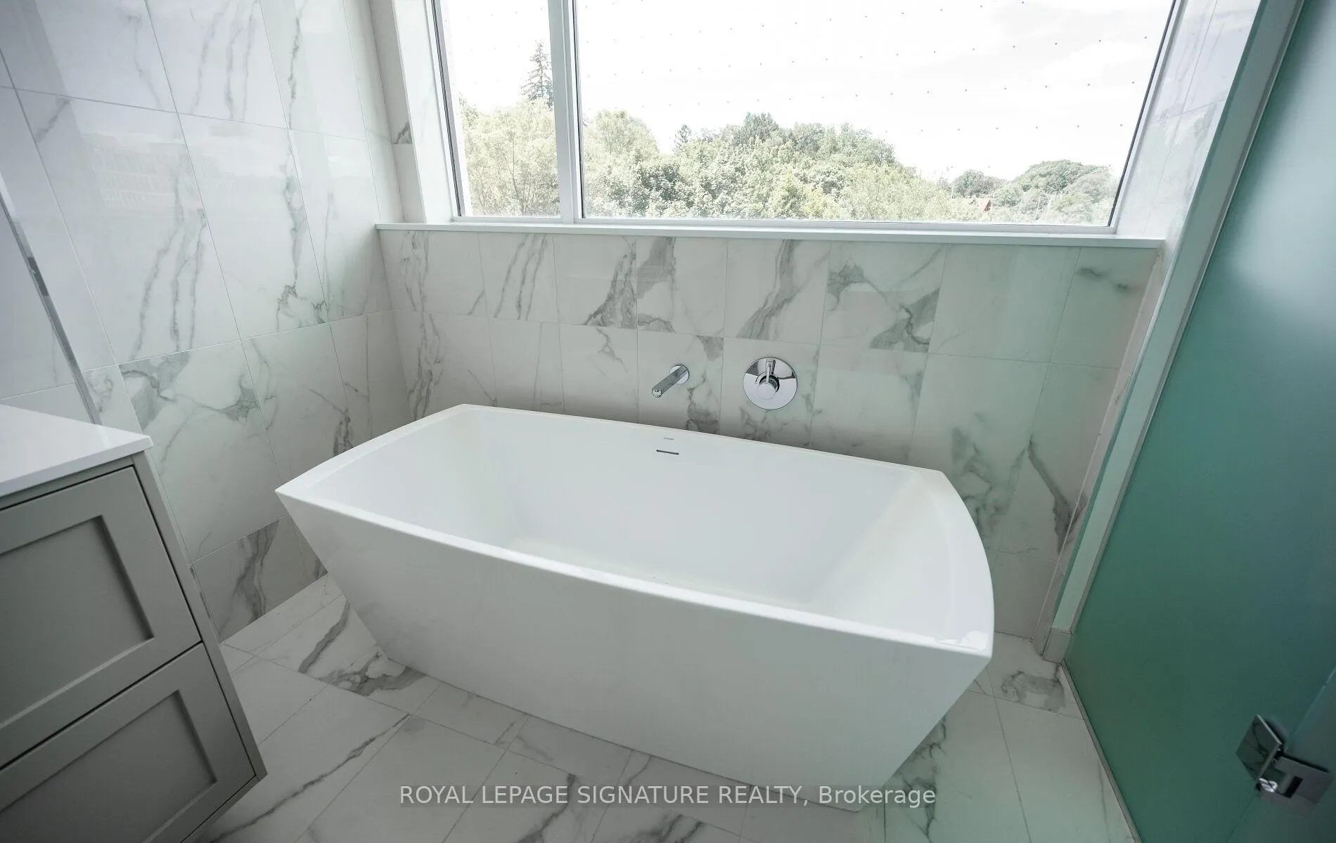 Photo 25 of Unit 309, 259 The Kingsway, Etobicoke, Edenbridge-Humber Valley — HOMEH