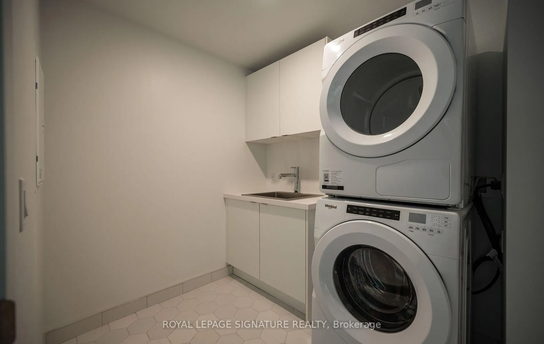 Photo 36 of Unit 309, 259 The Kingsway, Etobicoke, Edenbridge-Humber Valley — HOMEH