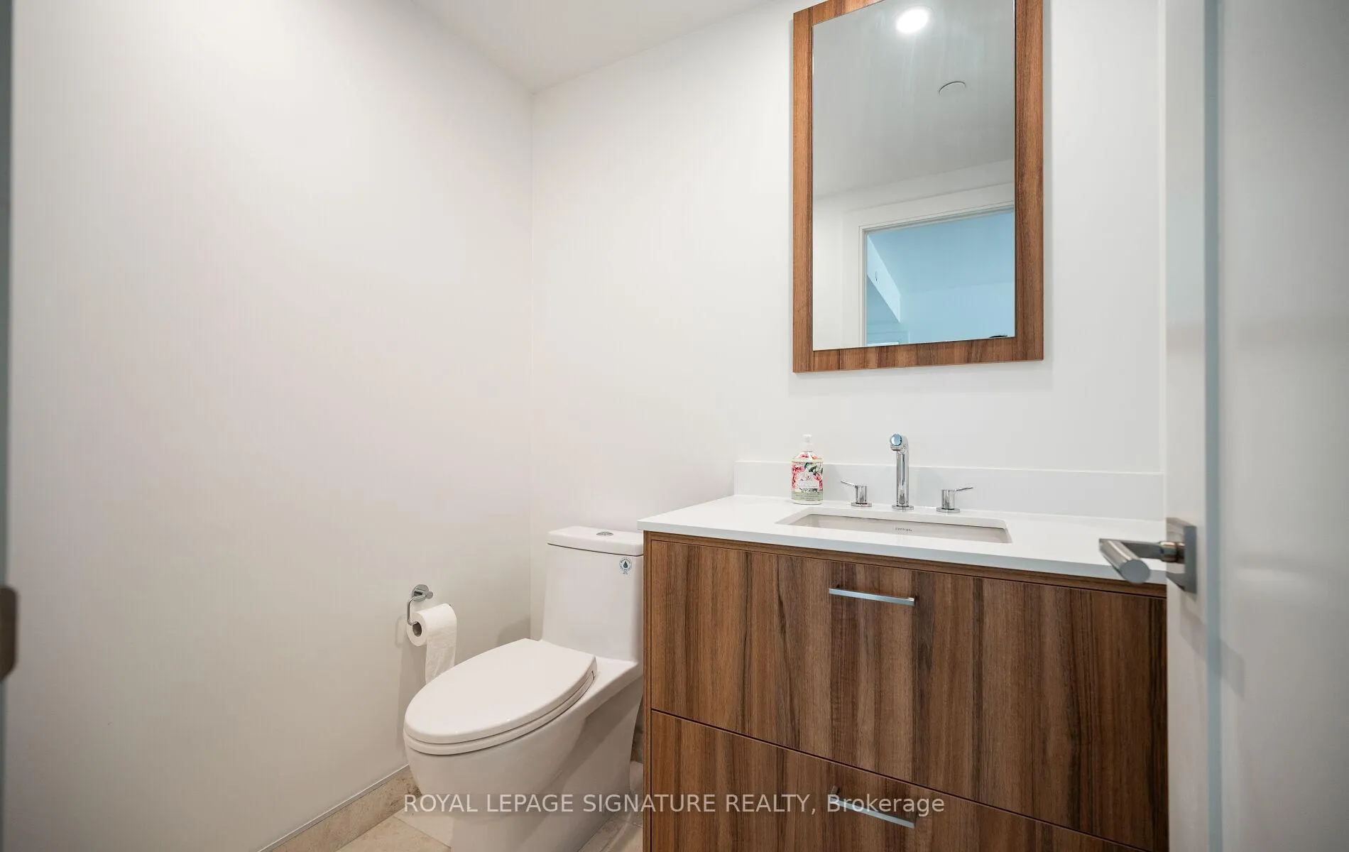 Photo 37 of Unit 309, 259 The Kingsway, Etobicoke, Edenbridge-Humber Valley — HOMEH