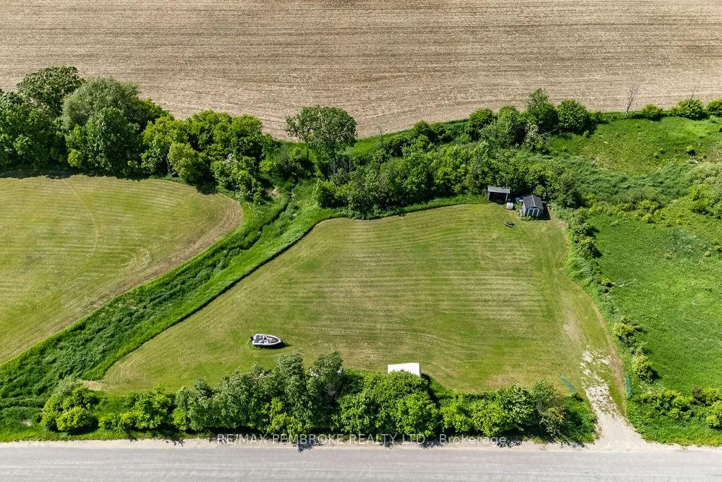 Photo 9 of 112 Cornerview Road, Whitewater Region, Whitewater Region — HOMEH