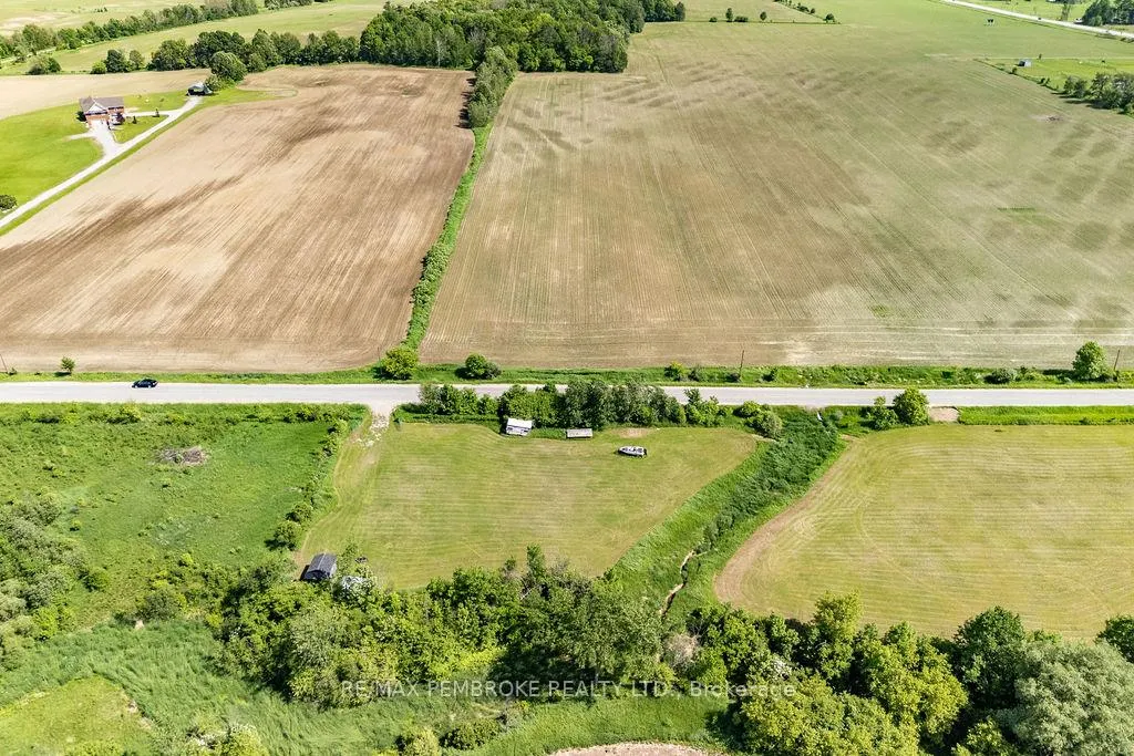 Photo 15 of 112 Cornerview Road, Whitewater Region, Whitewater Region — HOMEH