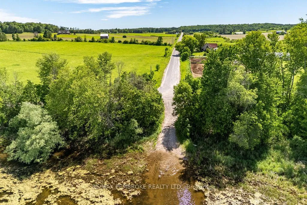 Photo 22 of 112 Cornerview Road, Whitewater Region, Whitewater Region — HOMEH