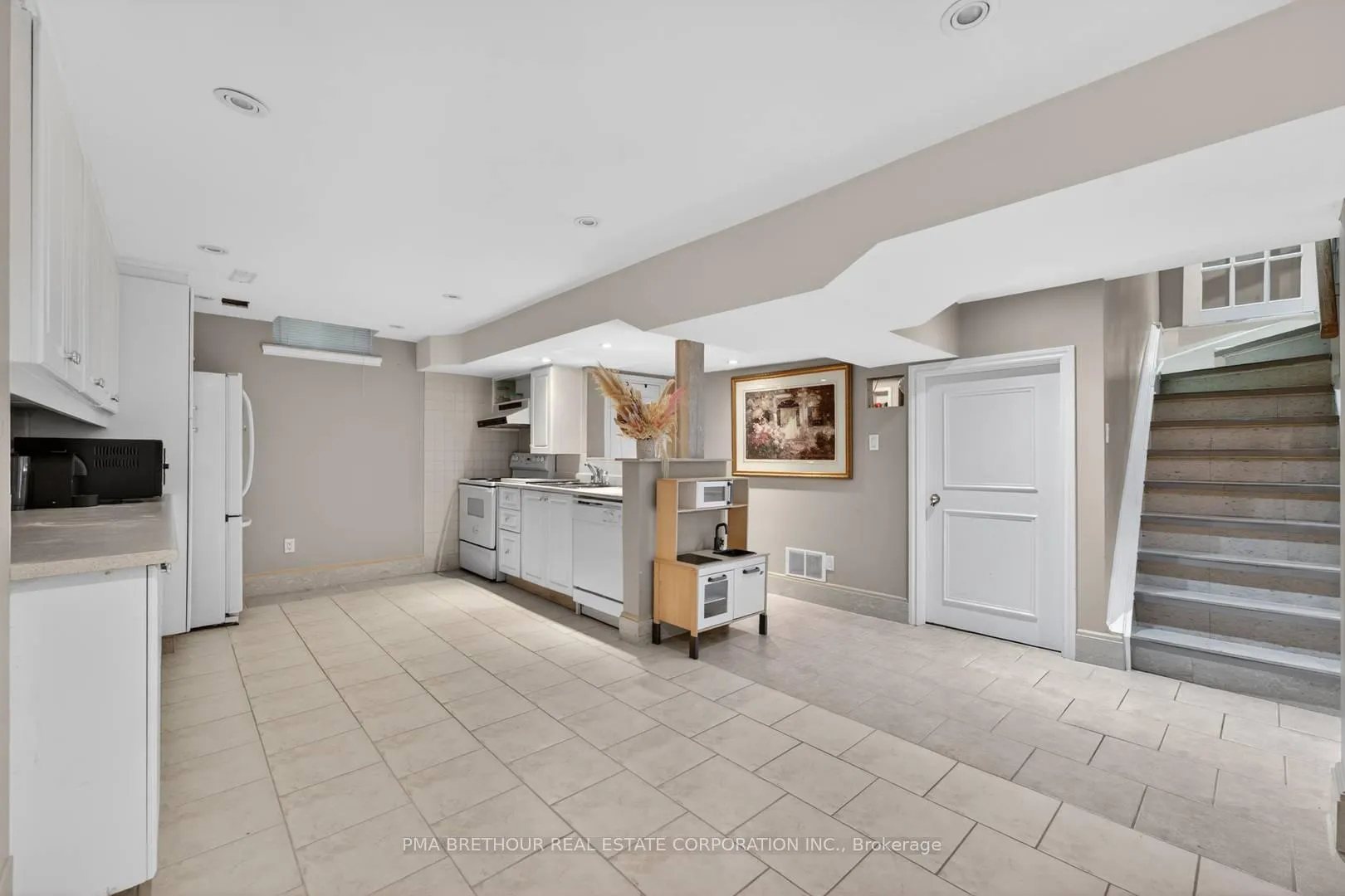 Photo 19 of 50 Patna Crescent, Vaughan, Maple — HOMEH