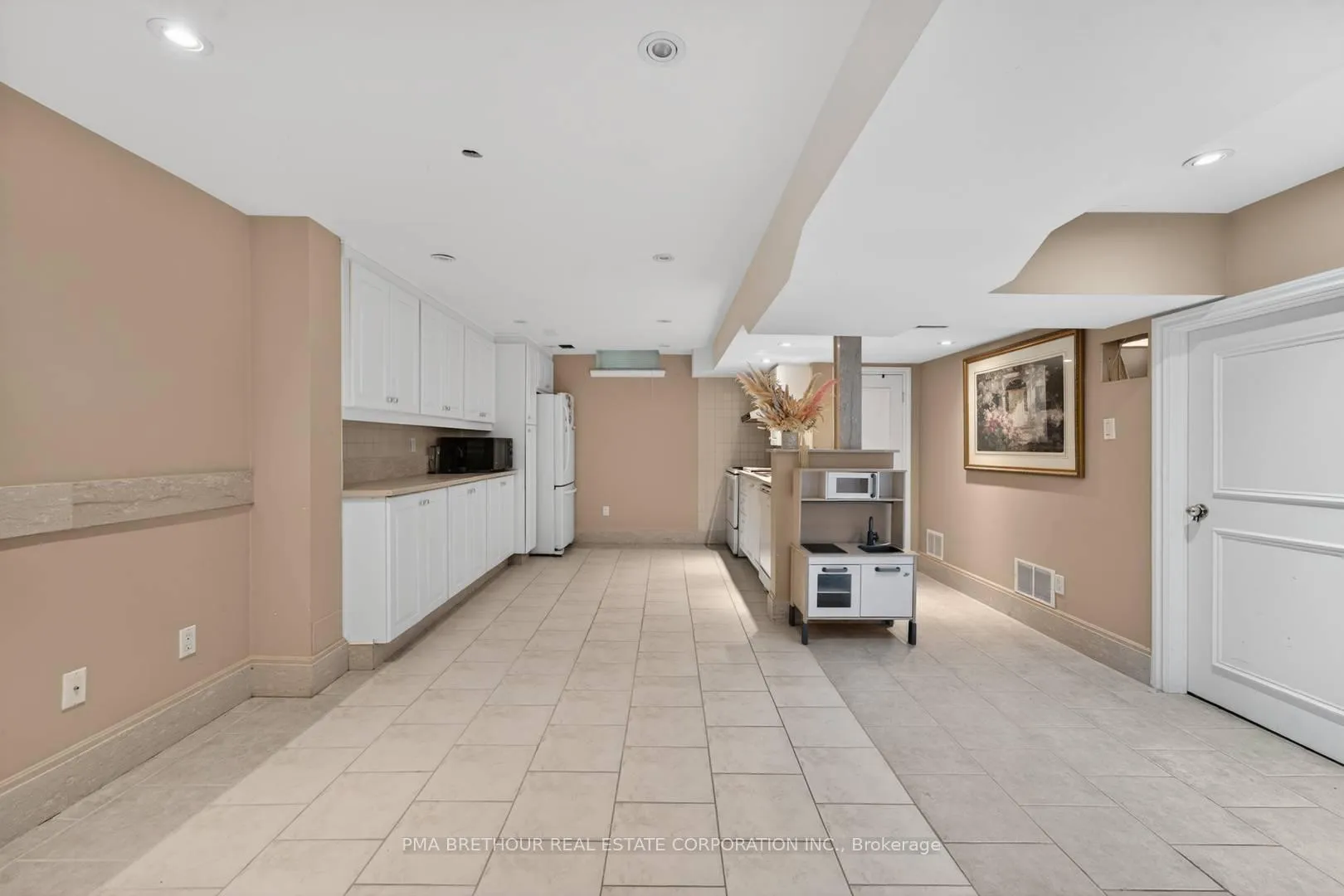 Photo 20 of 50 Patna Crescent, Vaughan, Maple — HOMEH