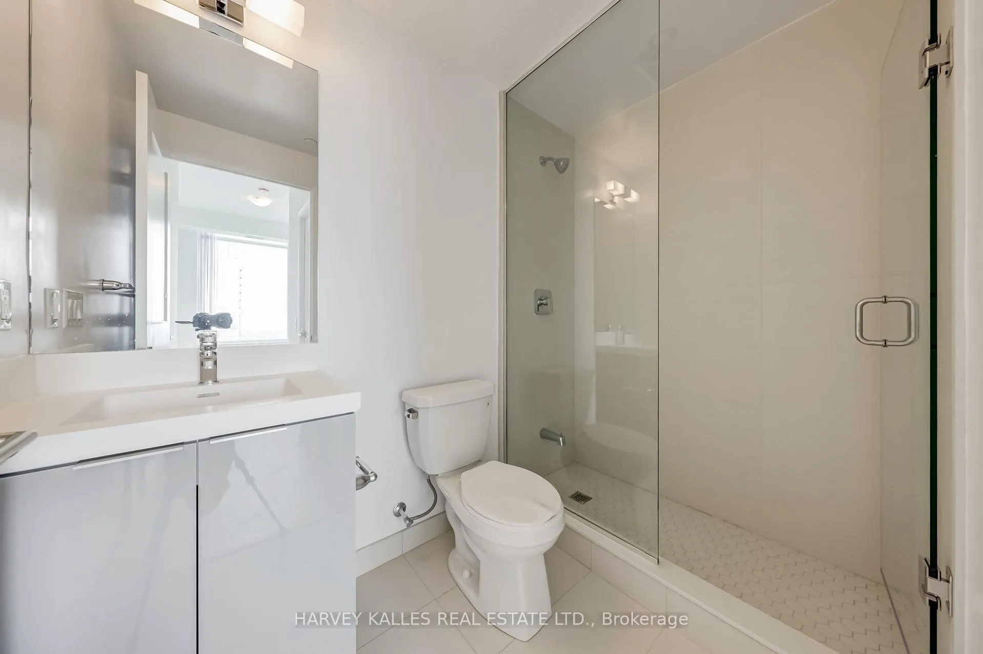 Photo 9 of Unit PH17, 50 Dunfield Avenue, Toronto, Mount Pleasant West — HOMEH
