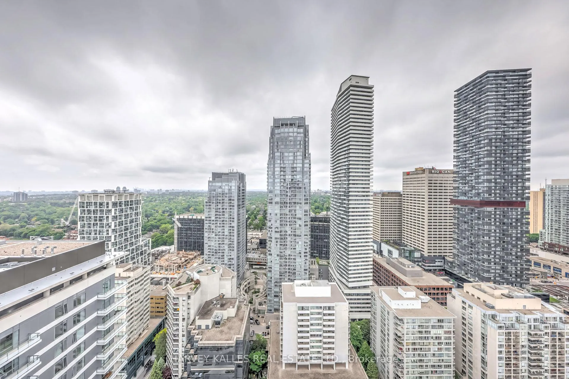 Photo 16 of Unit PH17, 50 Dunfield Avenue, Toronto, Mount Pleasant West — HOMEH
