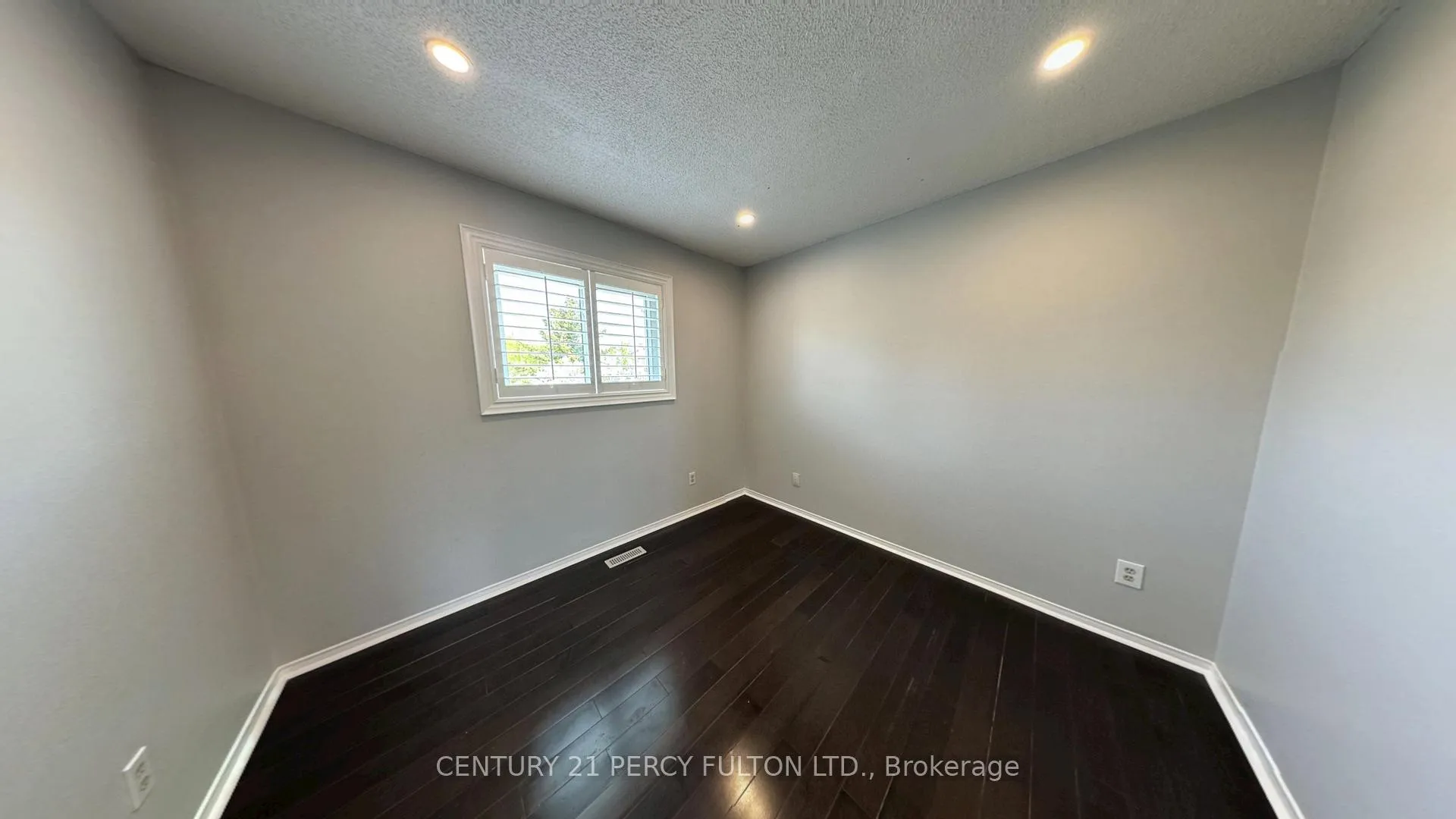 Photo 12 of 54 Rolling Acres Drive, Whitby, Rolling Acres — HOMEH