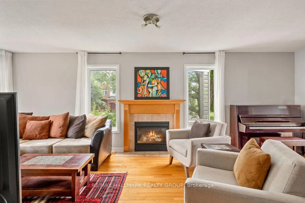 Photo 4 of 113 Carwood Circle, Ottawa, Carson Meadows — HOMEH