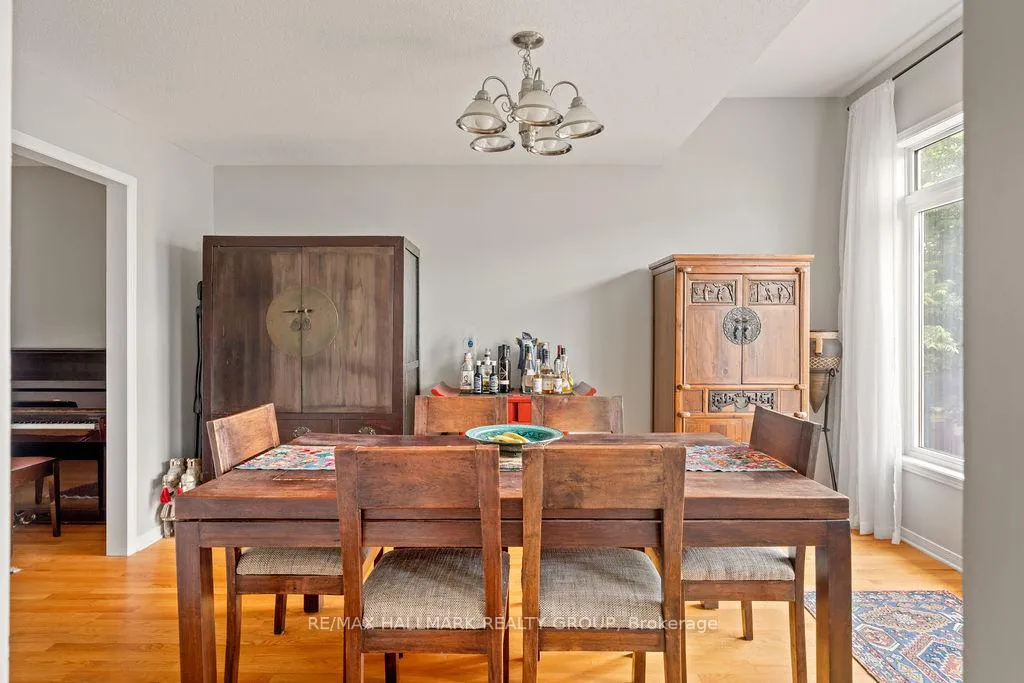 Photo 8 of 113 Carwood Circle, Ottawa, Carson Meadows — HOMEH