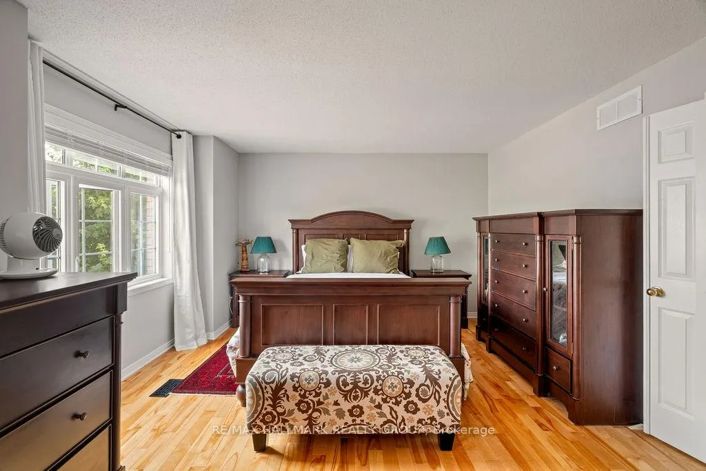 Photo 18 of 113 Carwood Circle, Ottawa, Carson Meadows — HOMEH