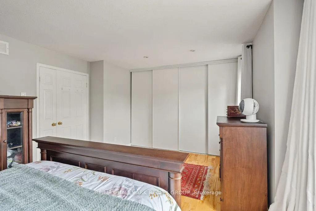 Photo 20 of 113 Carwood Circle, Ottawa, Carson Meadows — HOMEH