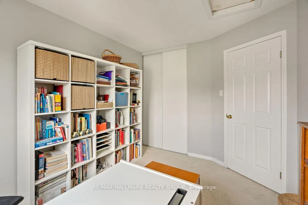 Photo 24 of 113 Carwood Circle, Ottawa, Carson Meadows — HOMEH